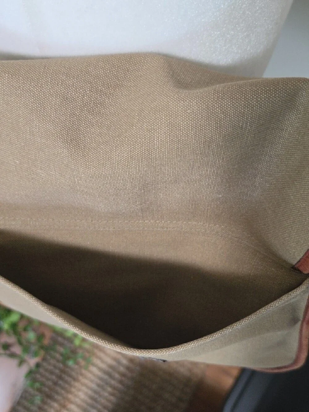 Vintage Liz Claiborne Leather Co Canvas Messenger Bag Tan Crossbody 12
